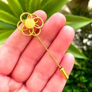 Vintage Gold Flower Pin